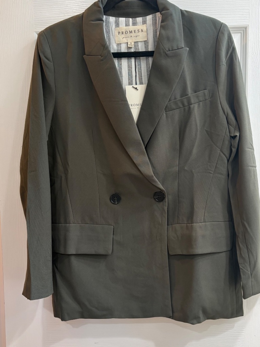 New Promesa 2 Button Oversized Suit Coat Jacket in Sage Green 2 Button Blazer - Picture 2 of 7